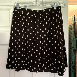 Polka dot skirt with pockets!!
